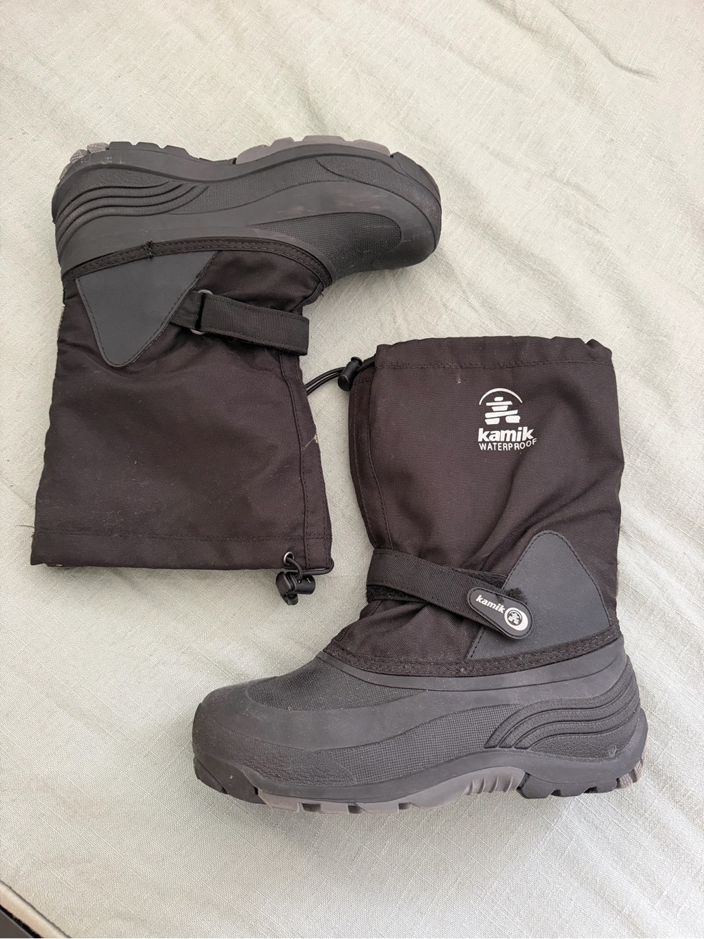 Kamik Black Insulated Snow Boots with Adjustable Strap